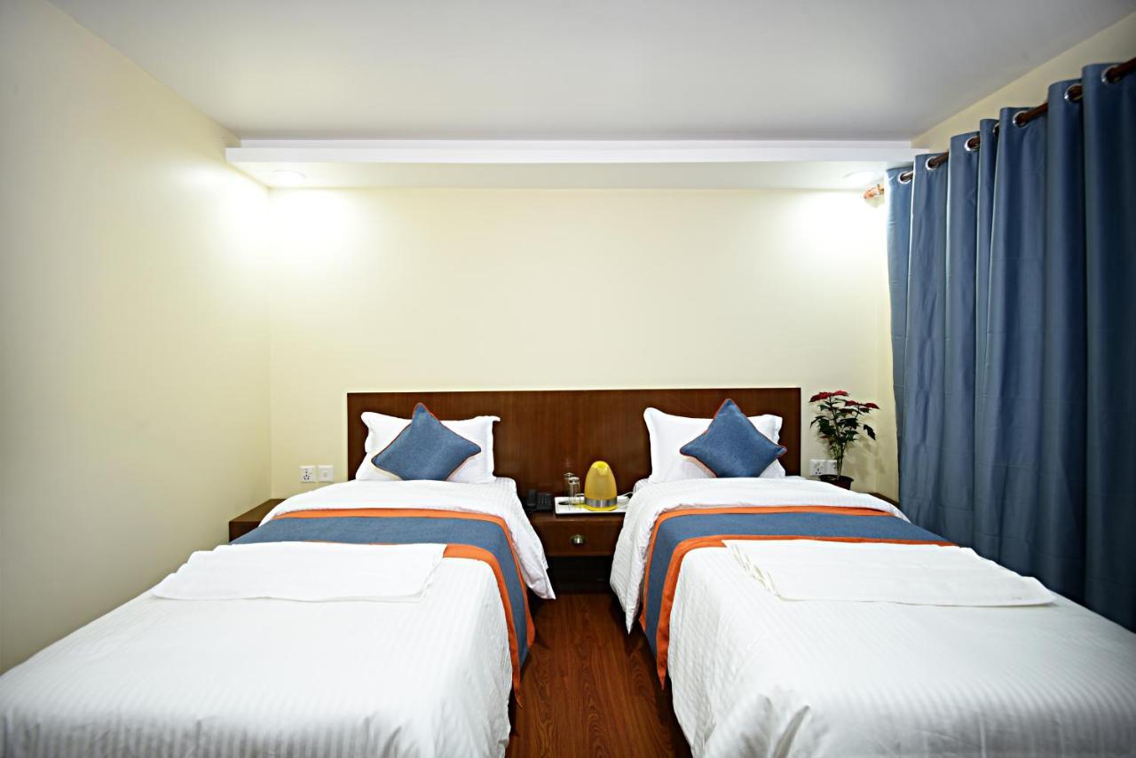 Karma Hotel Nepal Катманду Экстерьер фото