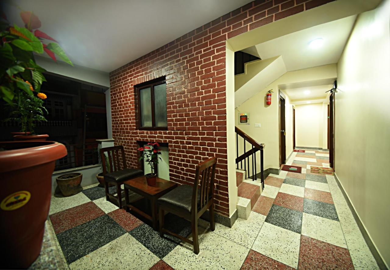 Karma Hotel Nepal Катманду Экстерьер фото
