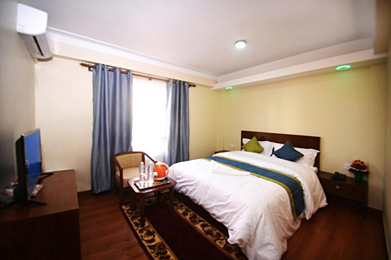 Karma Hotel Nepal Катманду Экстерьер фото