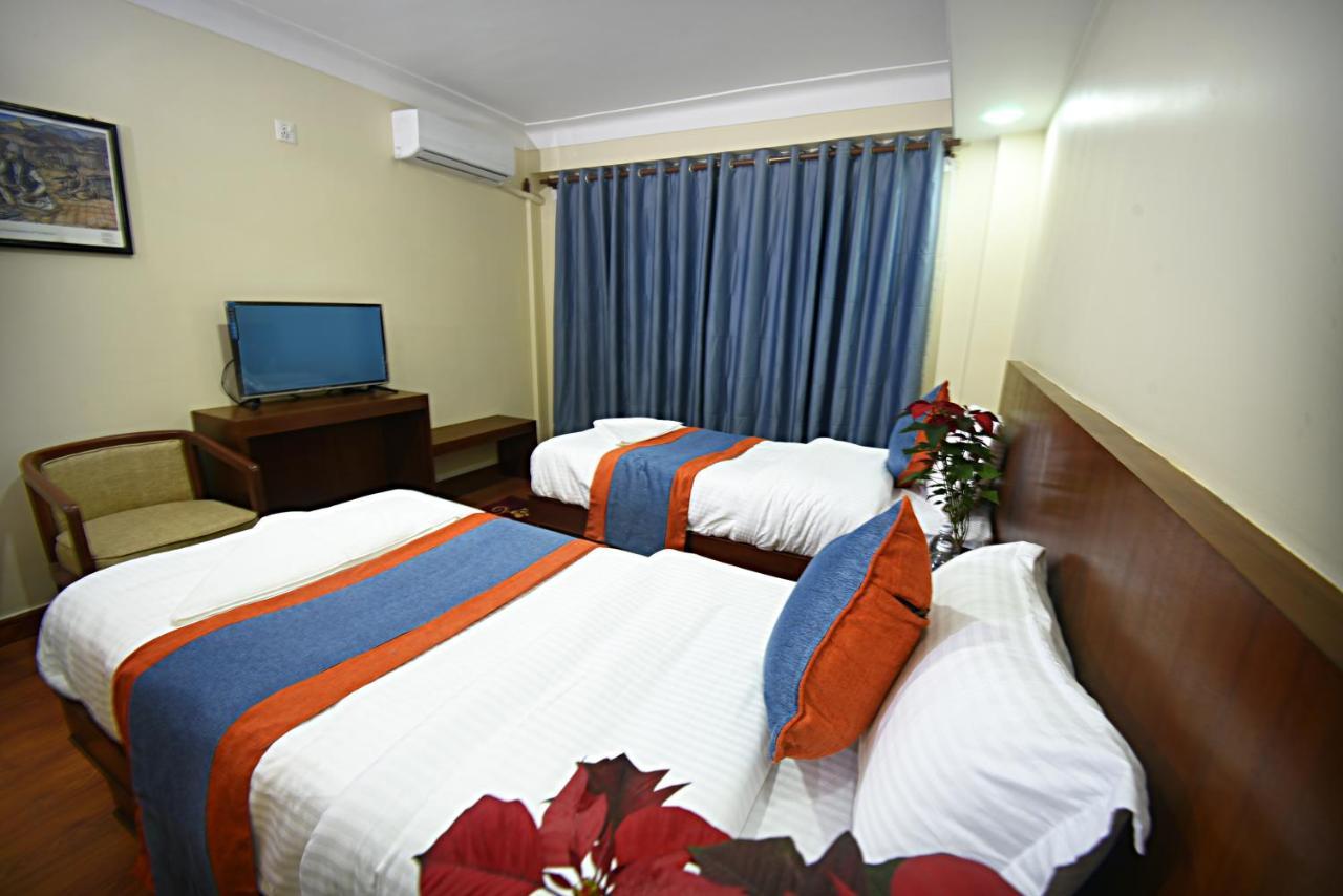 Karma Hotel Nepal Катманду Экстерьер фото
